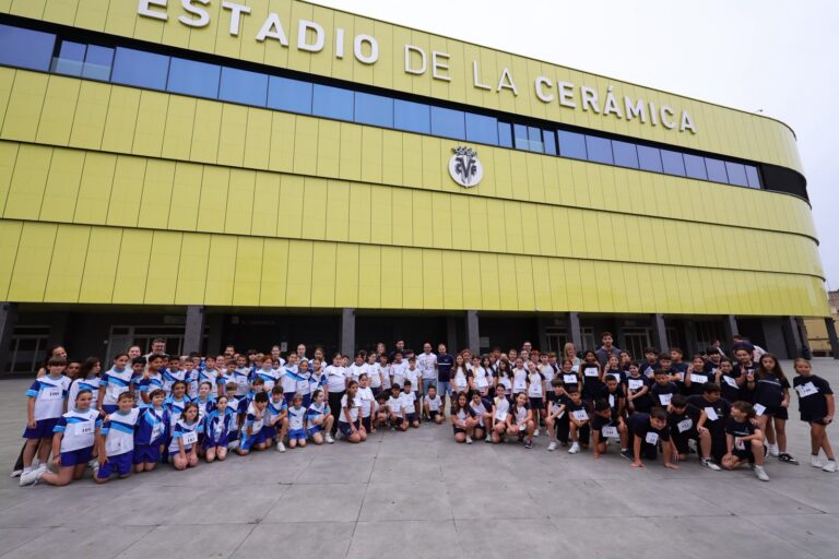 Vila-real celebra la VII Cursa Escolar Solidària Mossén Guillermo amb una recaptació destinada a Cáritas