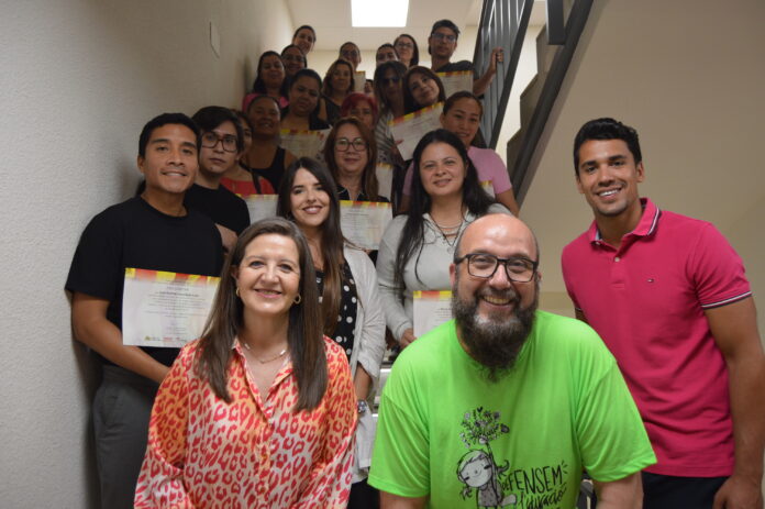Vila-real tanca el curs de valencià per a nouvinguts amb plena participació