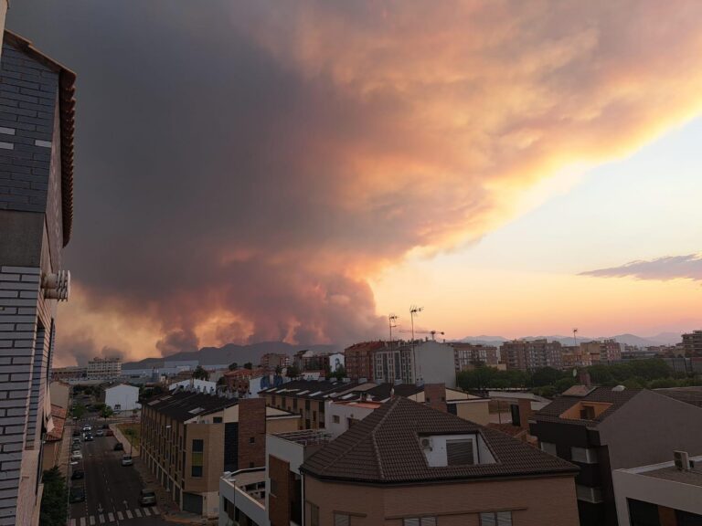Vila-real detecta un empitjorament de la qualitat de l'aire per l'incendi de la Vall d'Uixó