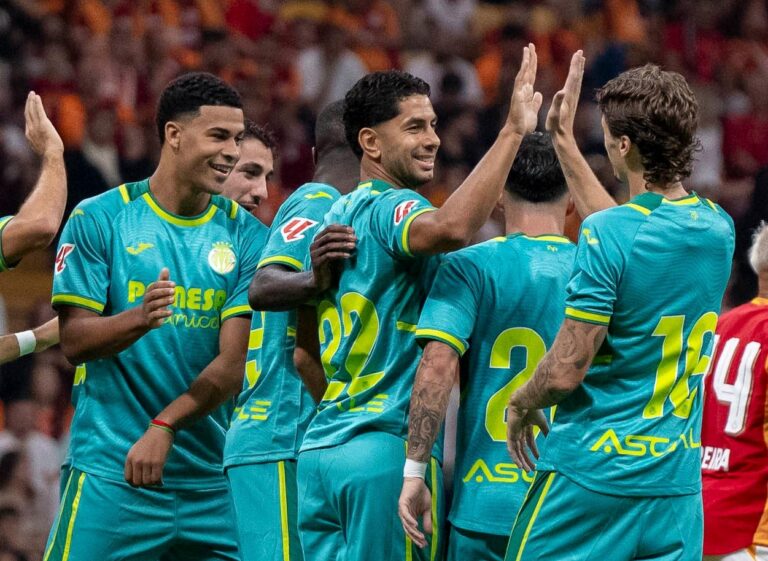 Colofó d'or a una pretemporada il·lusionant: el Villarreal CF assalta Istanbul (1-2)