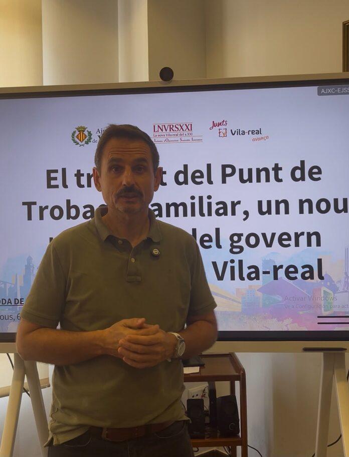 L'Ajuntament de Vila-real ha mostrat el seu rebuig al trasllat del Punt de Trobada Familiar (PTF) al municipi d'Onda, una decisió adoptada per la Generalitat que, segons el consistori, dificultarà l'accés al servei de les famílies usuàries i afectarà especialment els menors que necessiten este recurs per resolució judicial.