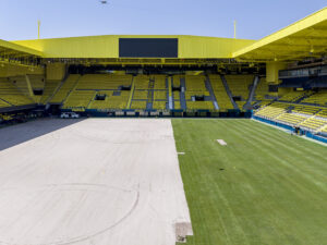 El club reforma el Estadi de la Ceràmica i amplia la Ciutat Esportiva José Manuel Llaneza amb nous camps i espais per als aficionats