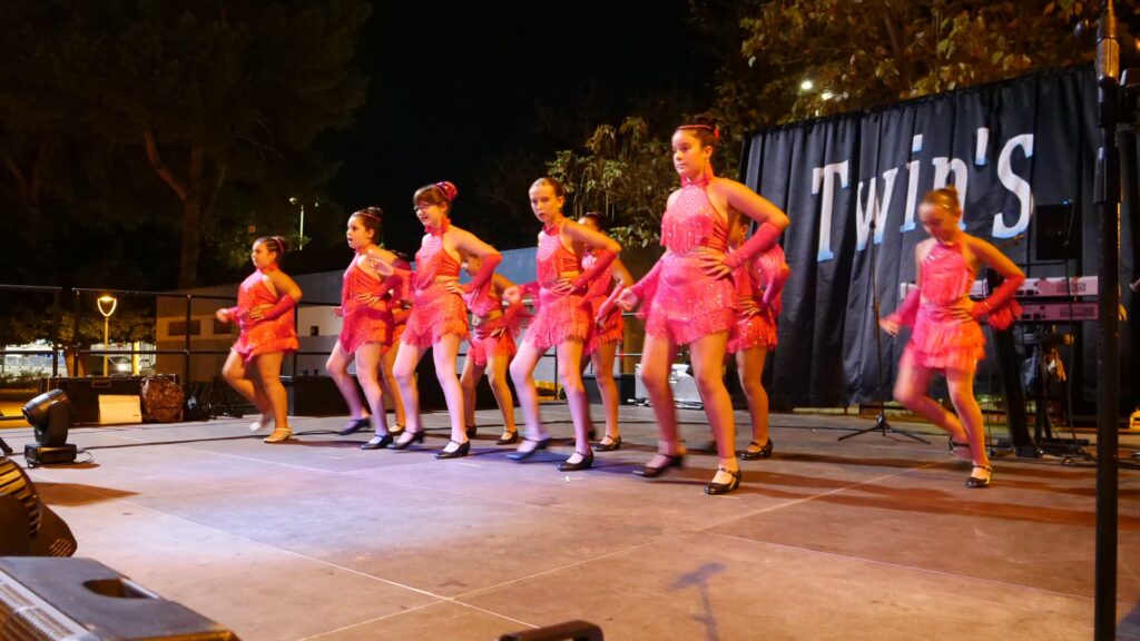 1.600 persones celebren el Macrosopar de Vila-real