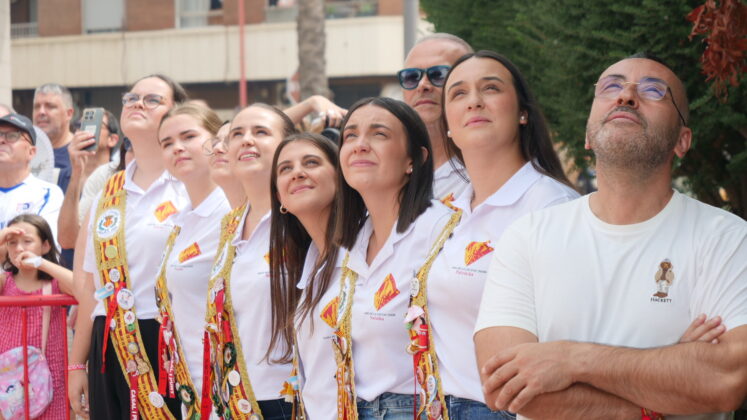 Vila-real ompli de p&oacute;lvora el parc de la Panderola amb una multitudin&agrave;ria mascletada