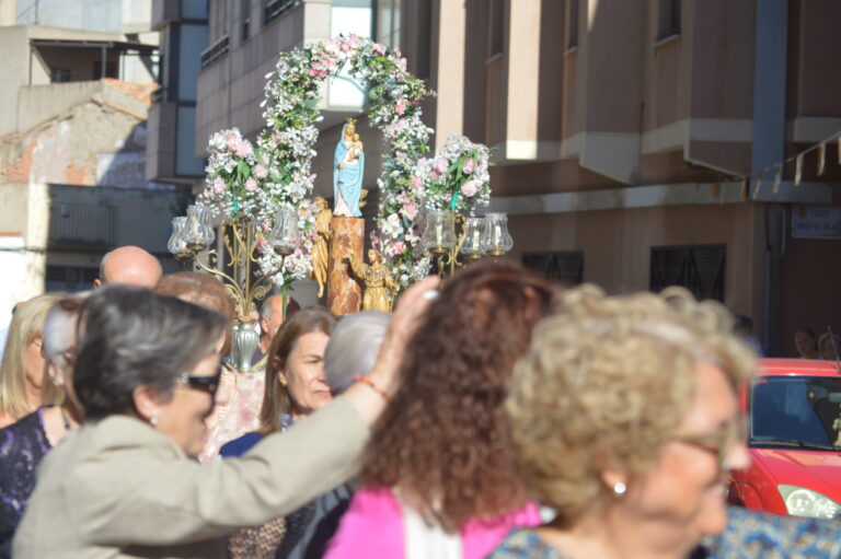 Vila-real celebra la festivitat de la Mare de Déu del Pilar amb misses i processons